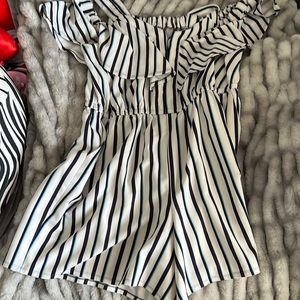 18/20. Romper. Striped. Lane Bryant